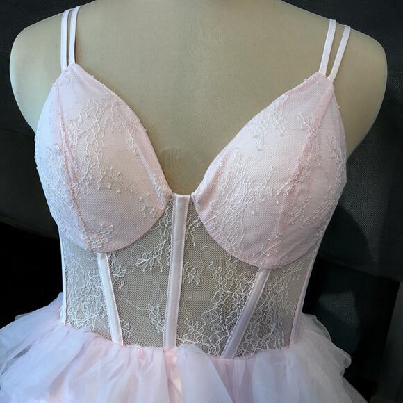 Crystal Doll "Juliet” Formal Gown Size 15 Lace Bodice Ruffle Skirt Baby Pink - Picture 5 of 12